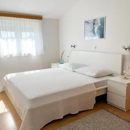 Apartments Dubravka Apartment *