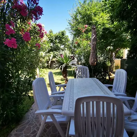 Dubravka Apartament *